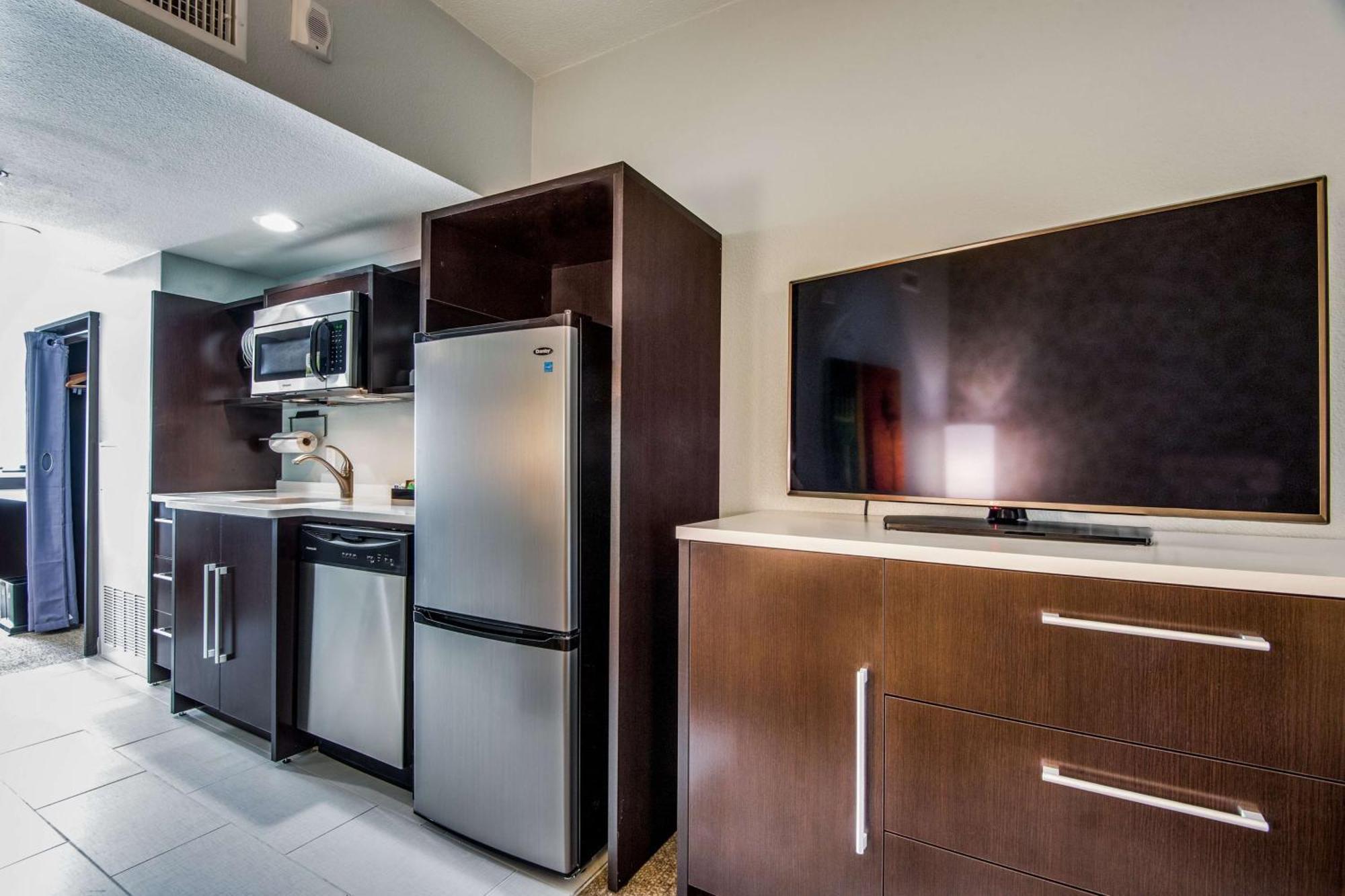 Home 2 By Hilton Dfw Airport South酒店