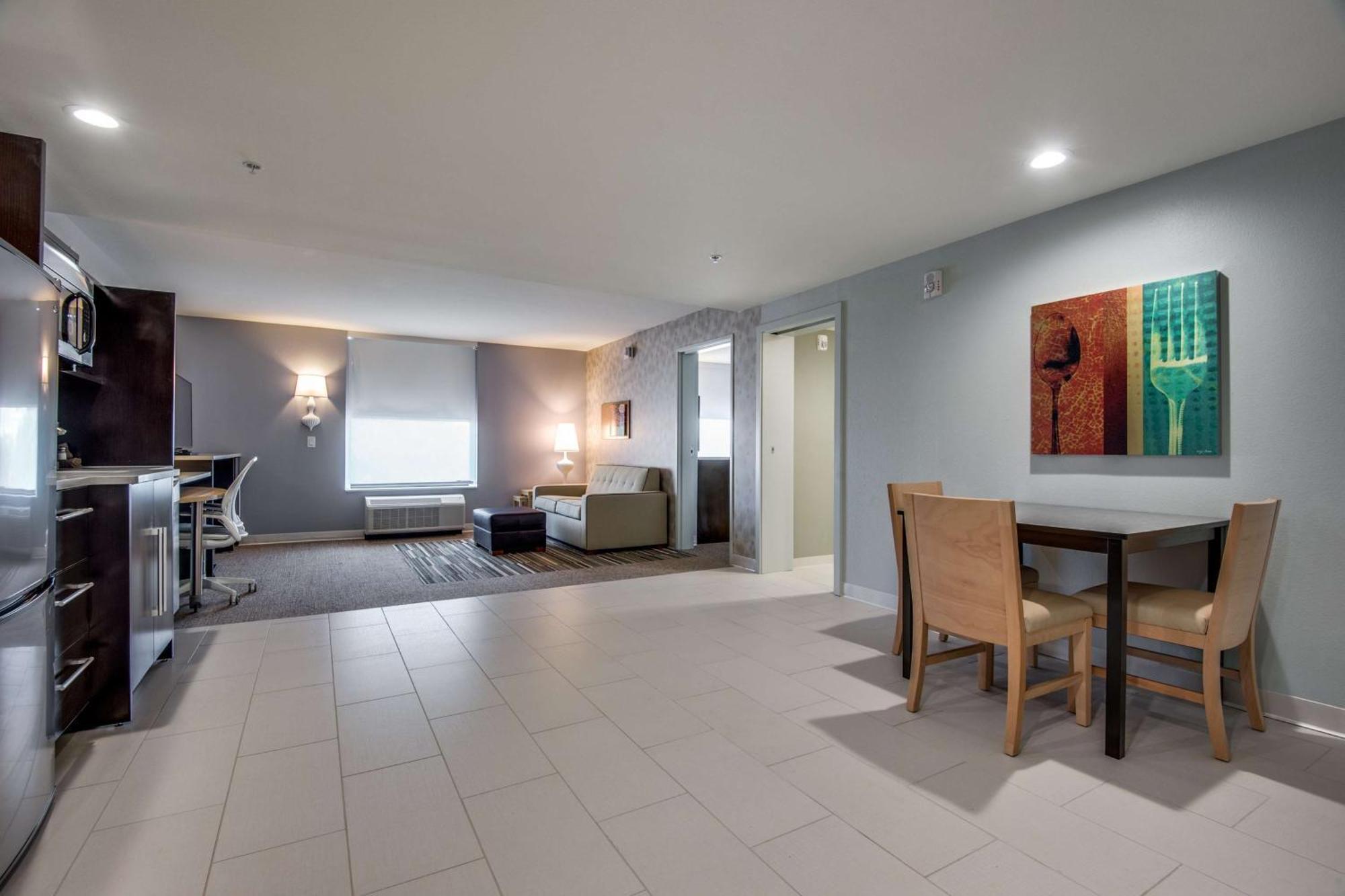 Home 2 By Hilton Dfw Airport South酒店