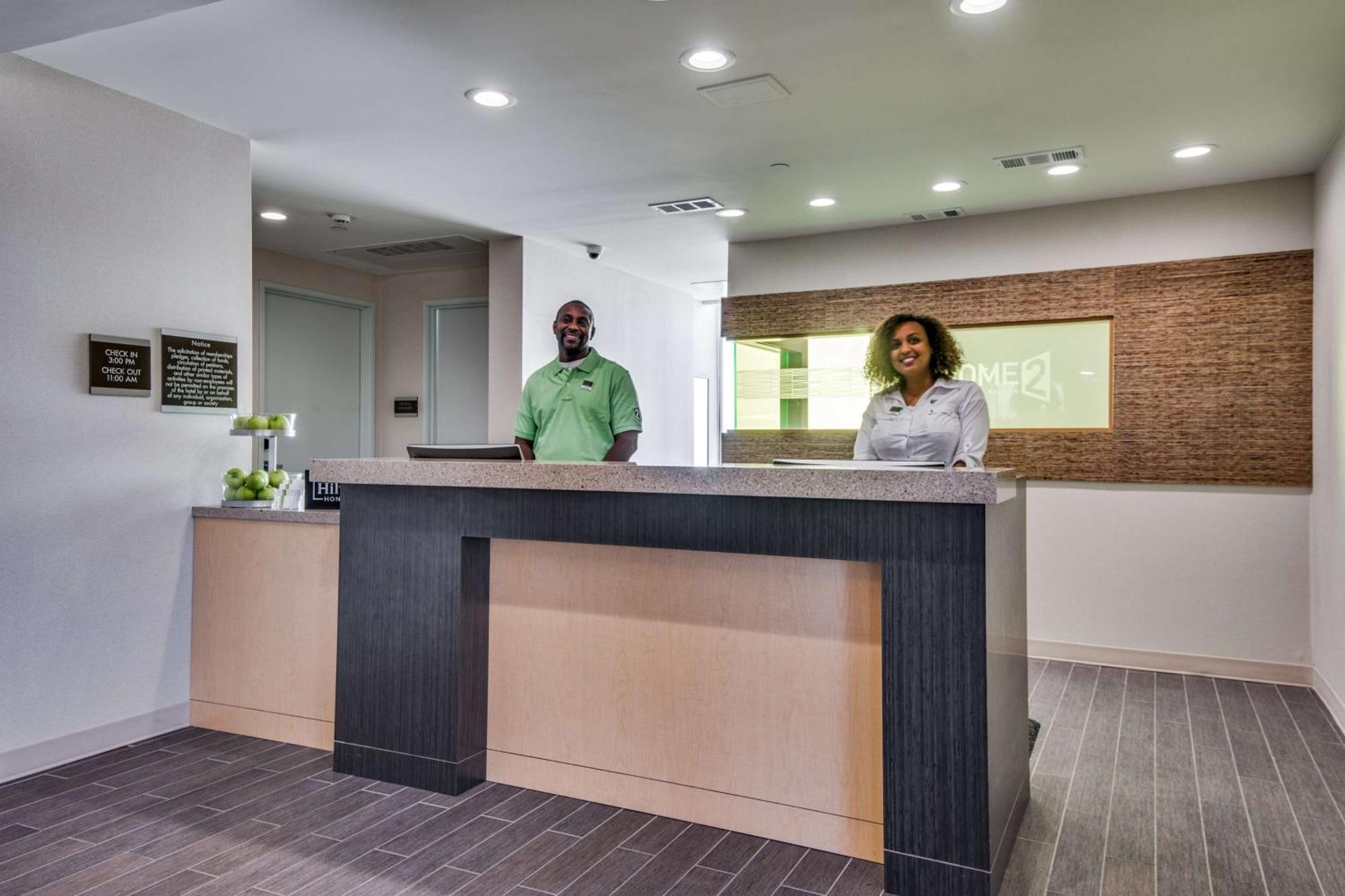 Home 2 By Hilton Dfw Airport South酒店