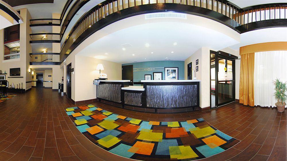 Hotel Home2 By Hilton Dfw Airport South